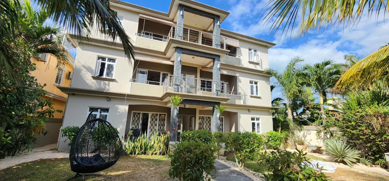 Number 7, 2Nd Floor, Pebble Bay Apartments With Garden View Гранд-Бэй Экстерьер фото
