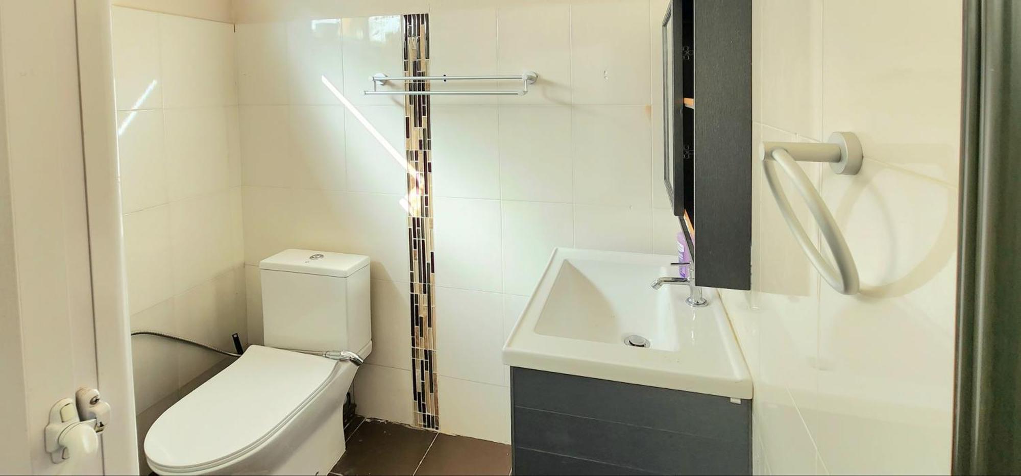 Number 7, 2Nd Floor, Pebble Bay Apartments With Garden View Гранд-Бэй Экстерьер фото