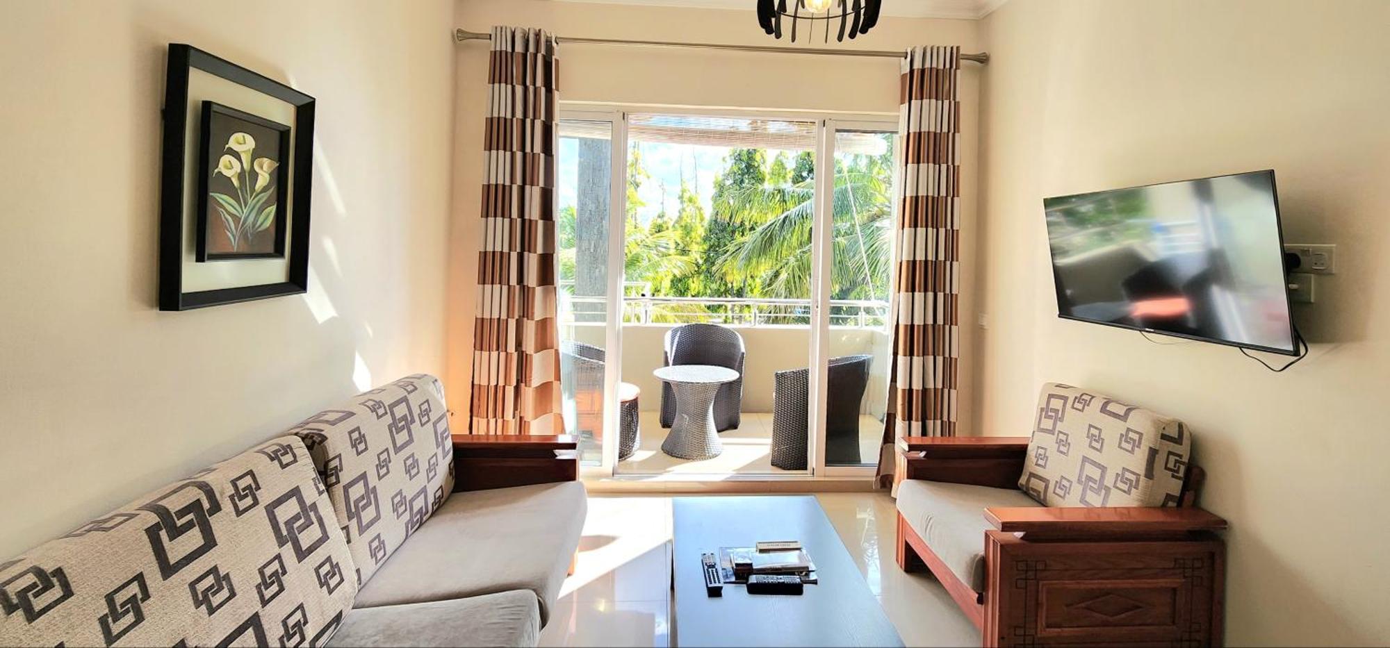 Number 7, 2Nd Floor, Pebble Bay Apartments With Garden View Гранд-Бэй Экстерьер фото