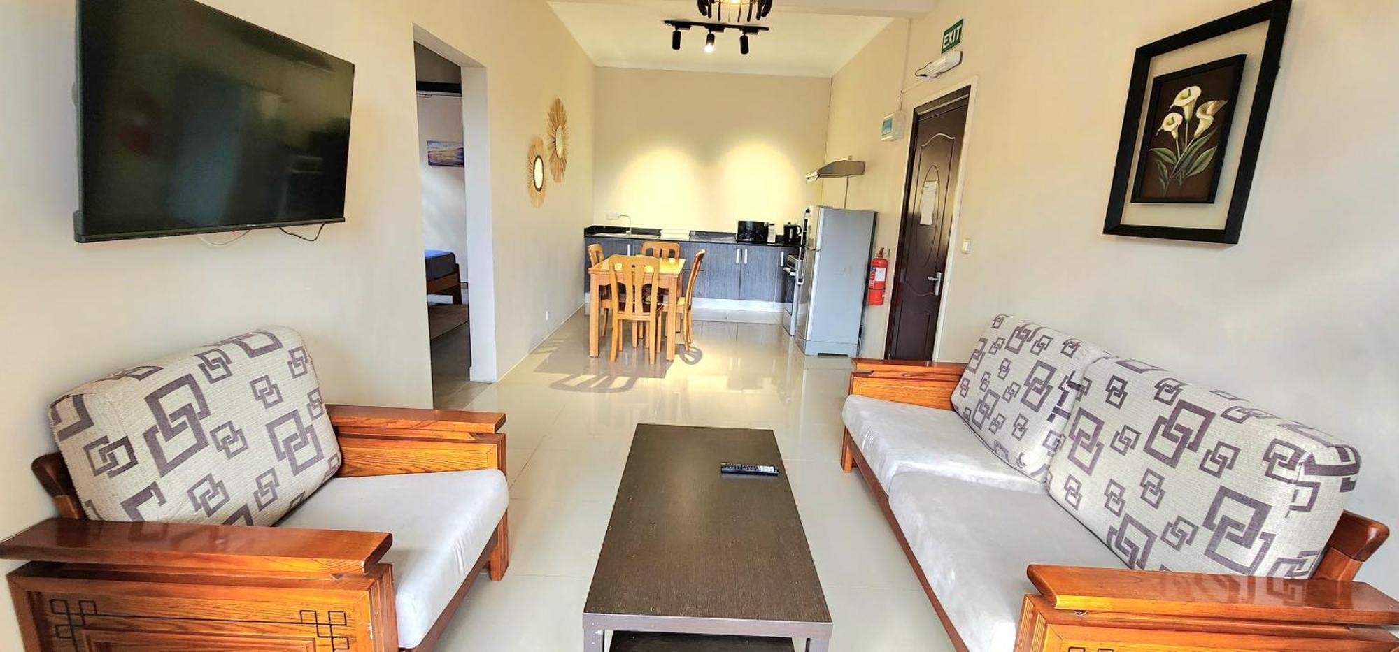 Number 7, 2Nd Floor, Pebble Bay Apartments With Garden View Гранд-Бэй Экстерьер фото